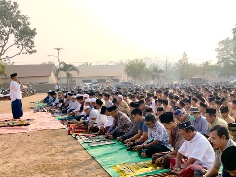 Warga Mentohbi Raya Gelar Salat Istisqa Minta Hujan dan Karhutla Mereda